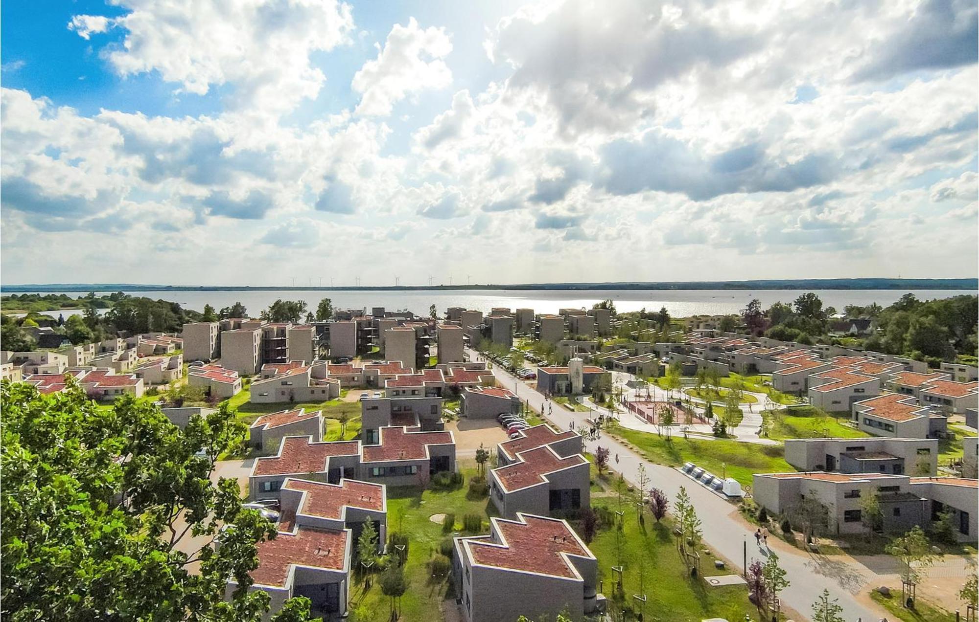 Beach Front Apartment In Lembruch-Duemmer See Exterior photo